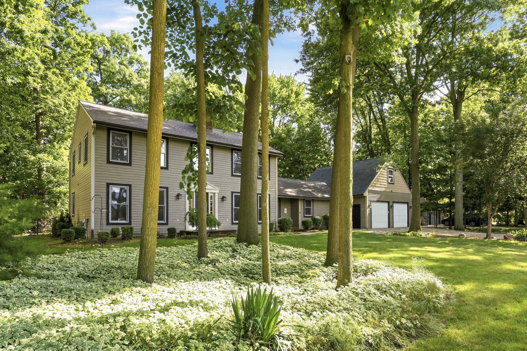 742 Wren Road Frankenmuth, MI 48734 - Photo 4 of 76 50213323-c4b18214-a61f-41bc-8623-dd5407a43aa3.JPG
