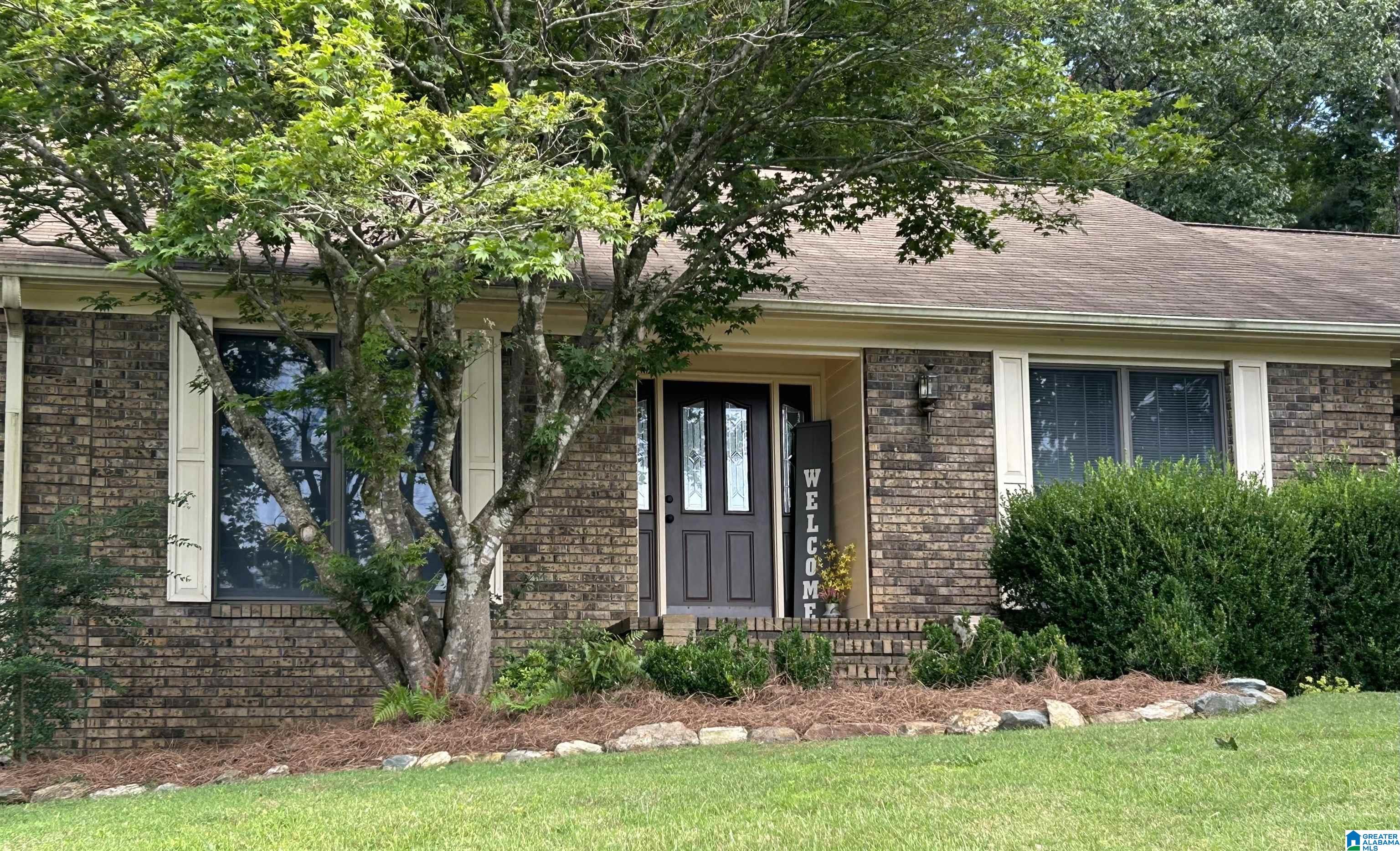 719 Lang Road Sylacauga, AL 35150 - Photo 2 of 50