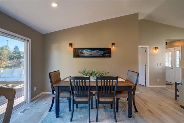 $374,900 | 652 East Countryside Drive, Evansville, WI 53536