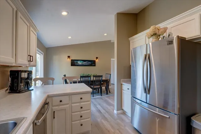 $374,900 | 652 East Countryside Drive, Evansville, WI 53536