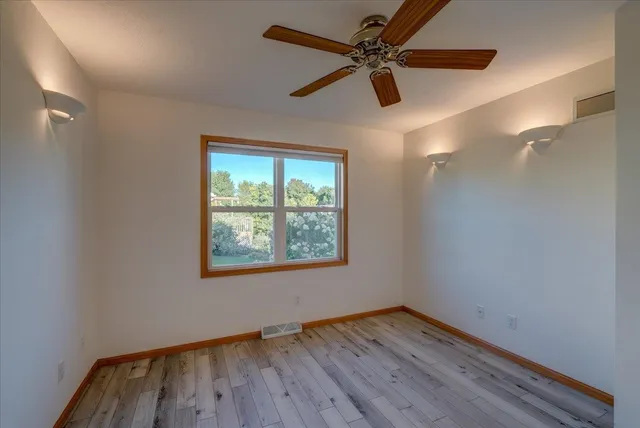 $374,900 | 652 East Countryside Drive, Evansville, WI 53536