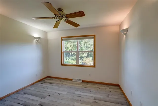 $374,900 | 652 East Countryside Drive, Evansville, WI 53536