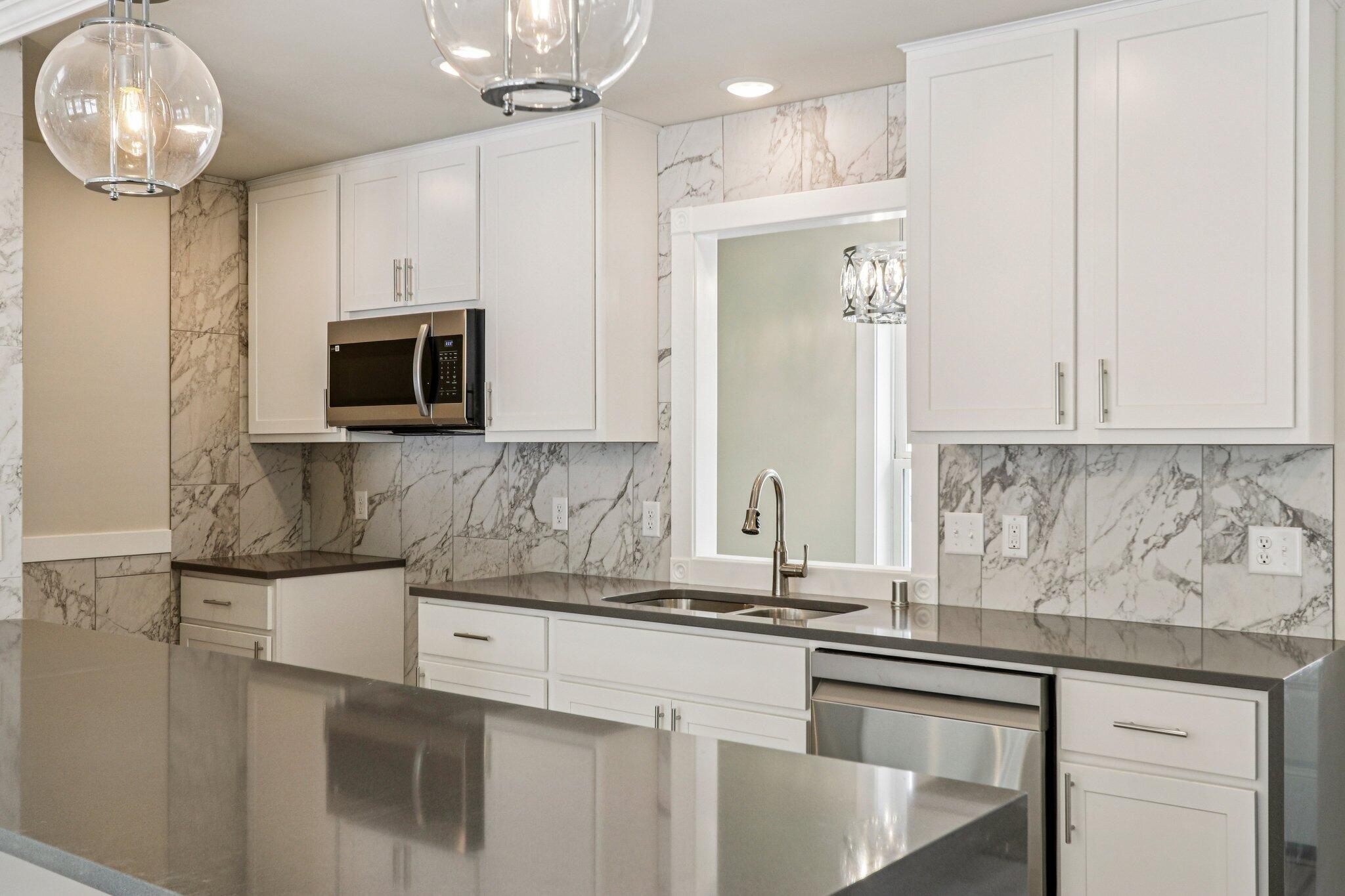 8106 Monroe Street Burlington, WI 53105 - Photo 14 of 50 10-web-or-mls-Monroe St-S0502-010