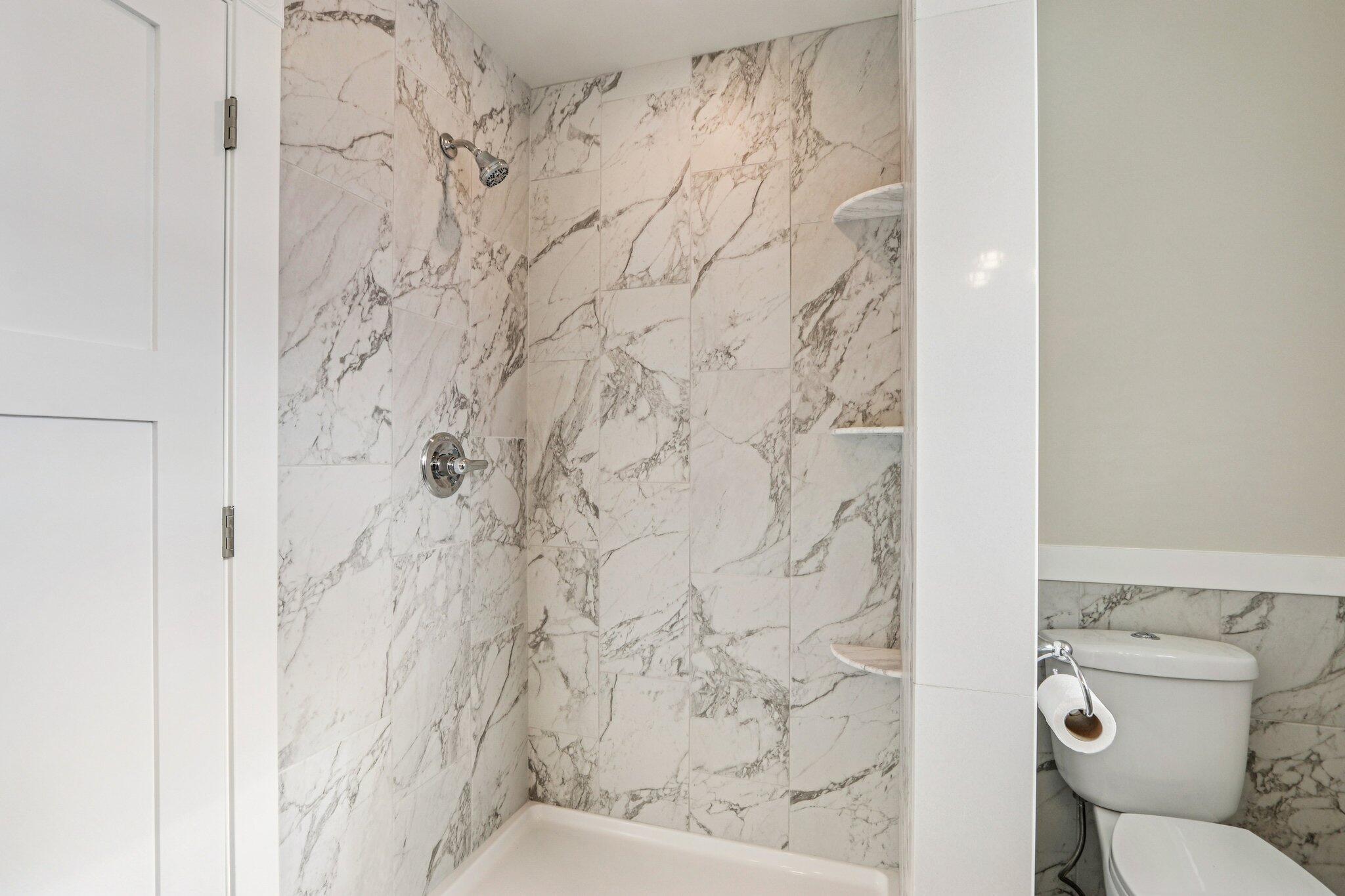 8106 Monroe Street Burlington, WI 53105 - Photo 20 of 50 Master Bath