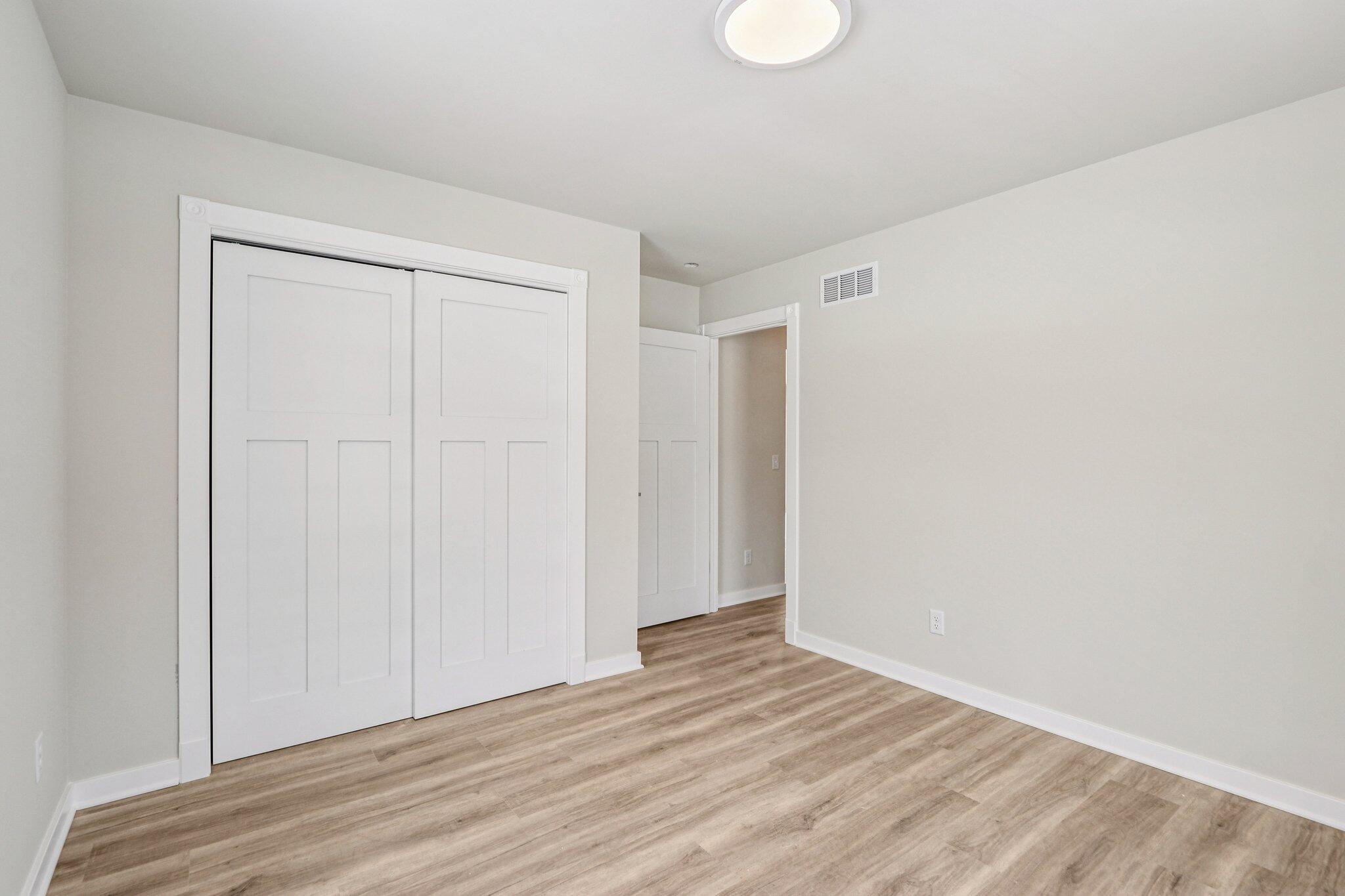 8106 Monroe Street Burlington, WI 53105 - Photo 27 of 50 30-web-or-mls-Monroe St-S0502-030