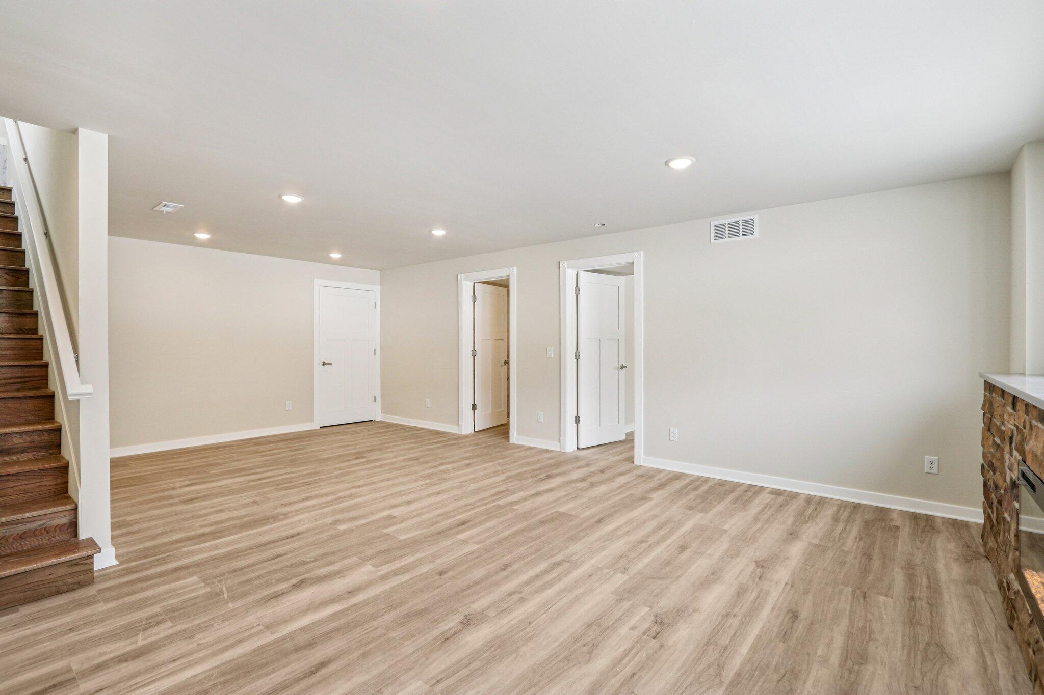 8106 Monroe Street Burlington, WI 53105 - Photo 31 of 50 33-web-or-mls-Monroe St-S0502-033