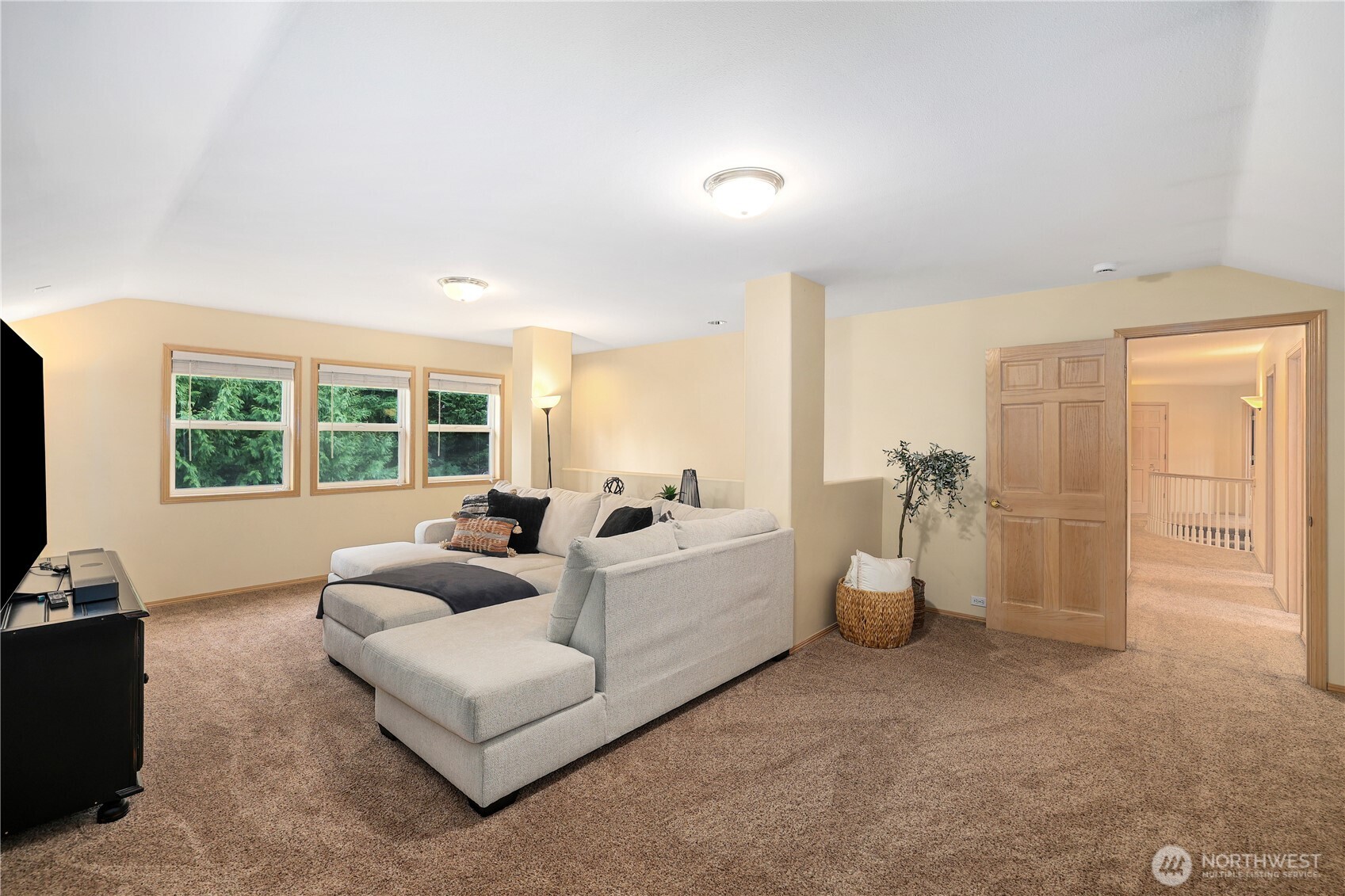 423 Southwest 348th Court Federal Way, WA 98023 - Photo 28 of 39 a living room with furniture and a large window