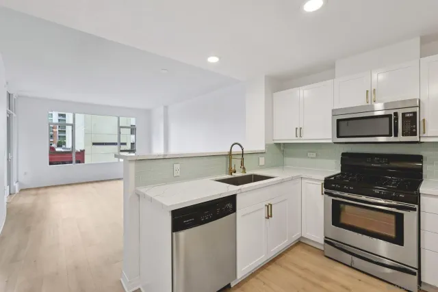 $440,000 | 530 K Street, Unit 216, San Diego, CA 92101