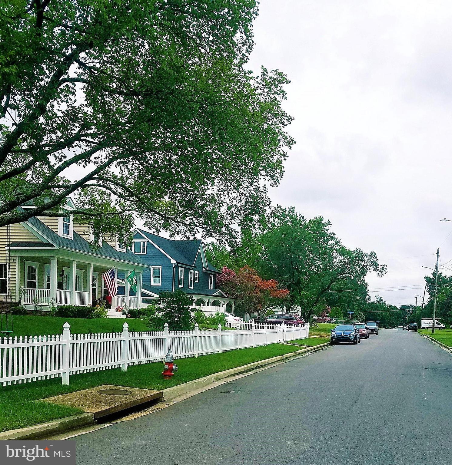 4604 Roundhill Road Alexandria, VA 22310 - Photo 35 of 40 Street View with more expensive homes next door