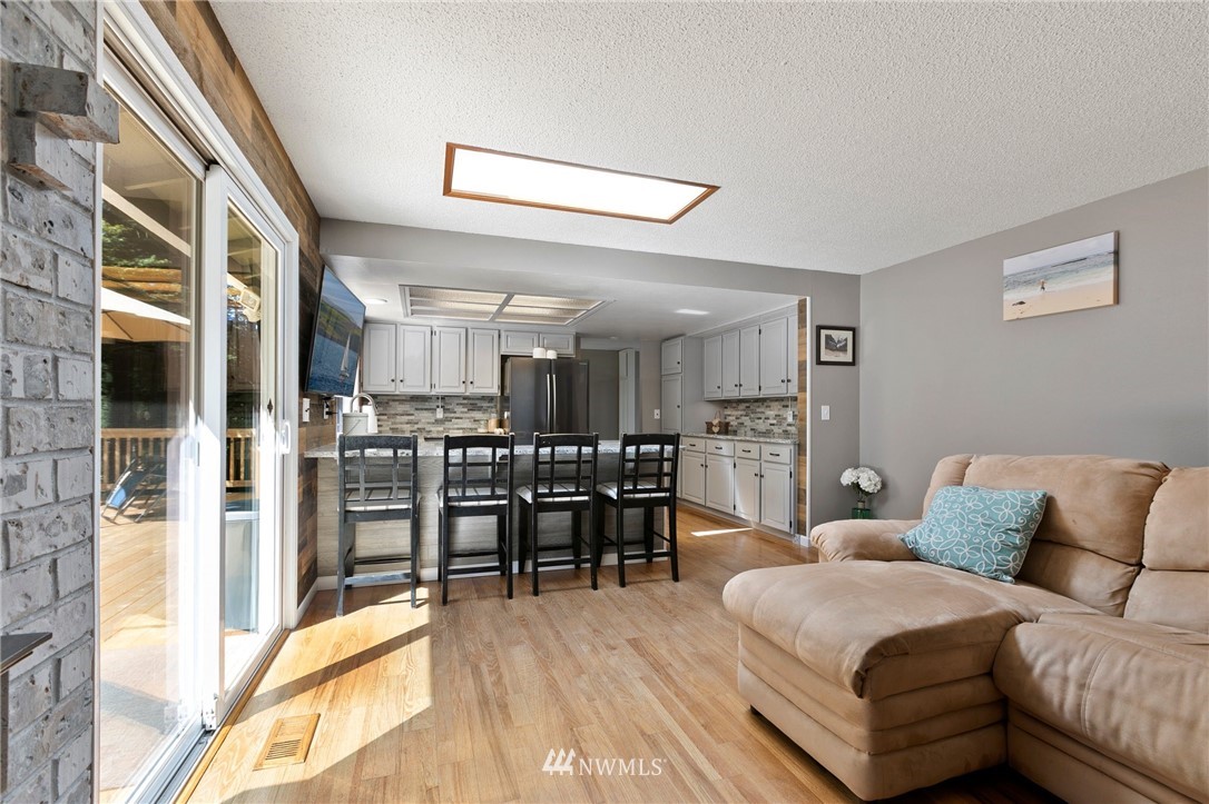 10720 Ridge Rim Trail Southeast Port Orchard, WA 98367 - Photo 11 of 38 Gallery Image 11