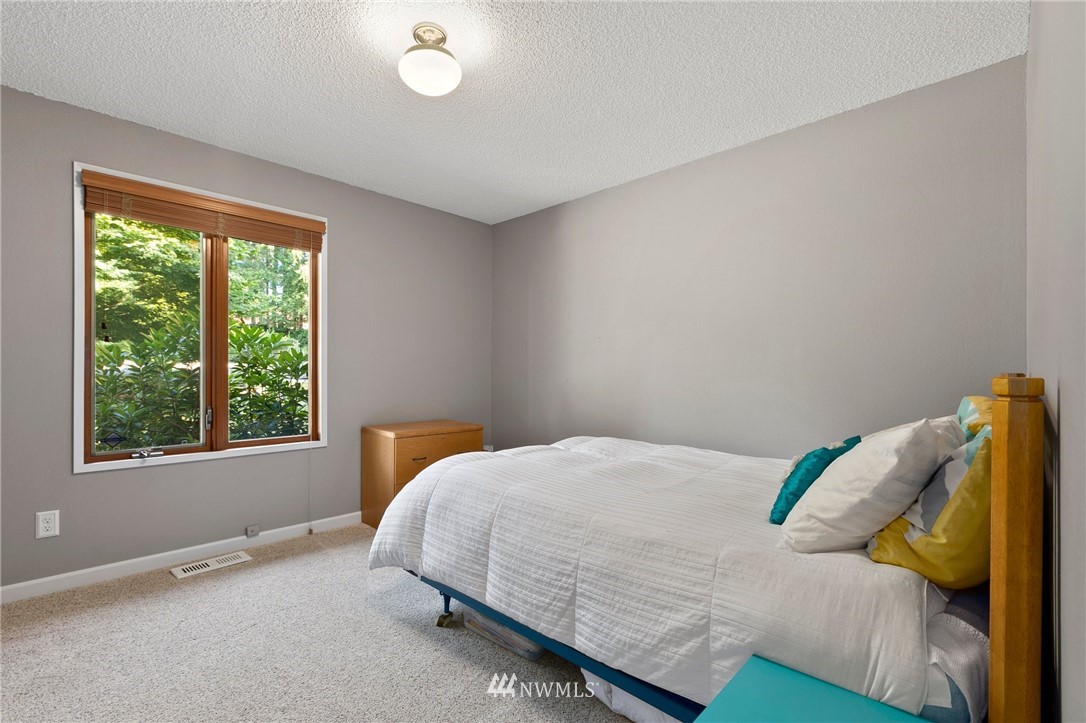 10720 Ridge Rim Trail Southeast Port Orchard, WA 98367 - Photo 12 of 38 Gallery Image 12