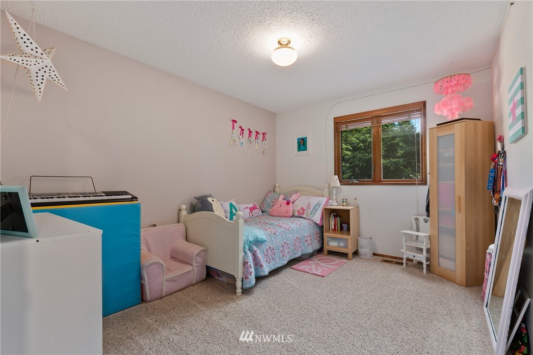 10720 Ridge Rim Trail Southeast Port Orchard, WA 98367 - Photo 16 of 38 Gallery Image 16