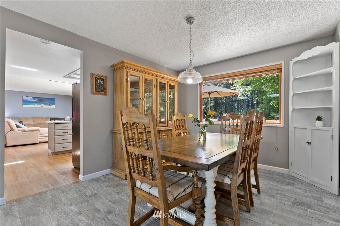 10720 Ridge Rim Trail Southeast Port Orchard, WA 98367 - Photo 7 of 38 Gallery Image 7