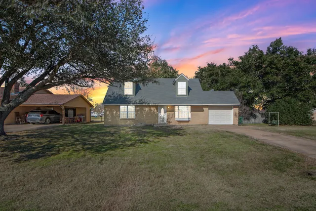 $255,000 | 522 East Colorado, Bremond, TX 76629