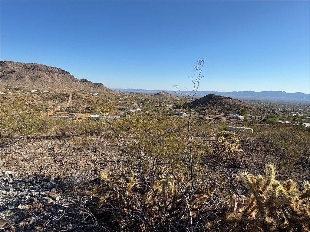 30506043 Kirkland Road, Unit 56 Golden Valley, AZ 86413 - Photo 1 of 18 View of mountain backdrop