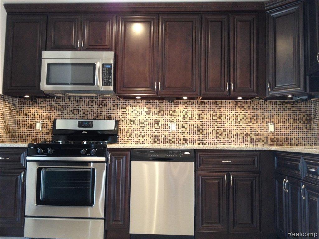 11942 Frazho Road Warren, MI 48089 - Photo 5 of 13 KITCHEN.JPG