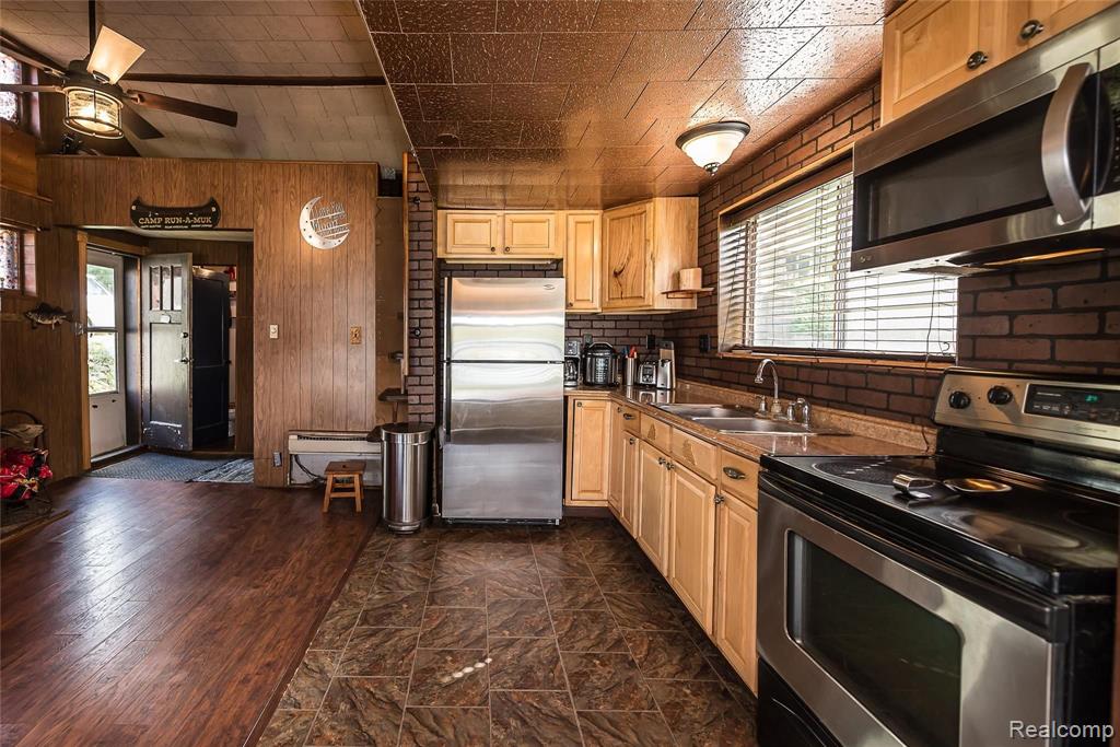 2555 Melvin Road Pinckney, MI 48169 - Photo 22 of 32