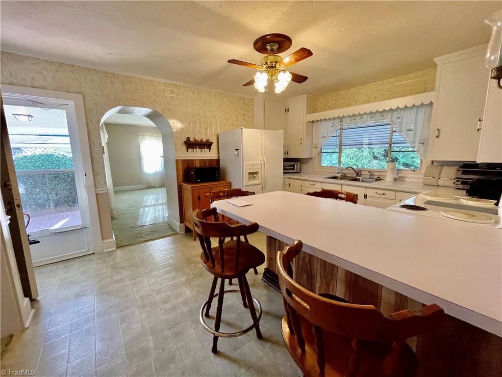 665 West Dalton Road King, NC 27021 - Photo 8 of 27