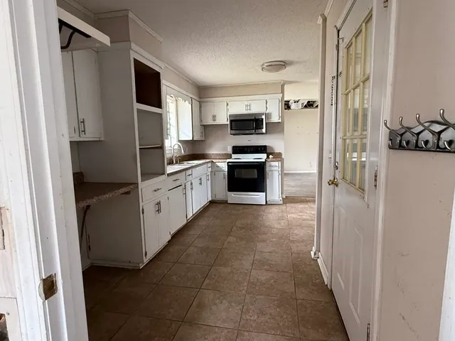 $199,900 | 1072 Highway 280, Reidsville, GA 30453