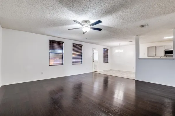 $2,250 | 1501 Big Lake, Mesquite, TX 75181