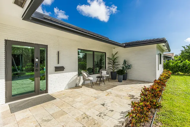 $2,875,000 | 1049 West Palmetto Park Road, Boca Raton, FL 33486