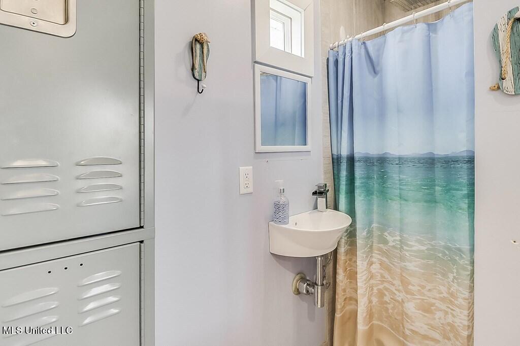 5076 Utah Street Bay St. Louis, MS 39520 - Photo 15 of 28 184072_16