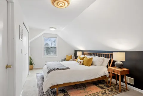 $550,000 | 927 North Haddow Avenue, Arlington Heights, IL 60004