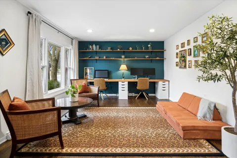 $550,000 | 927 North Haddow Avenue, Arlington Heights, IL 60004