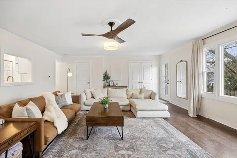 $550,000 | 927 North Haddow Avenue, Arlington Heights, IL 60004