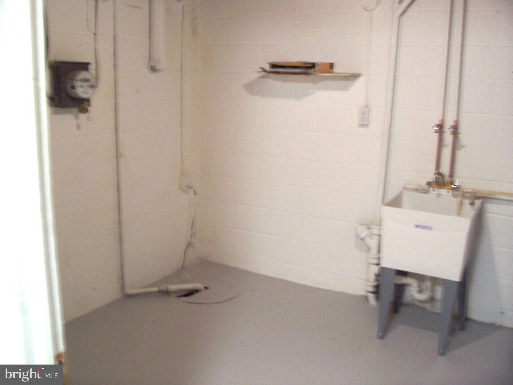 4800 Melbourne Road Baltimore, MD 21229 - Photo 17 of 19