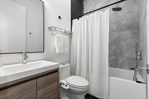 $1,099,000 | 1339 West Ancona Street, Chicago, IL 60642