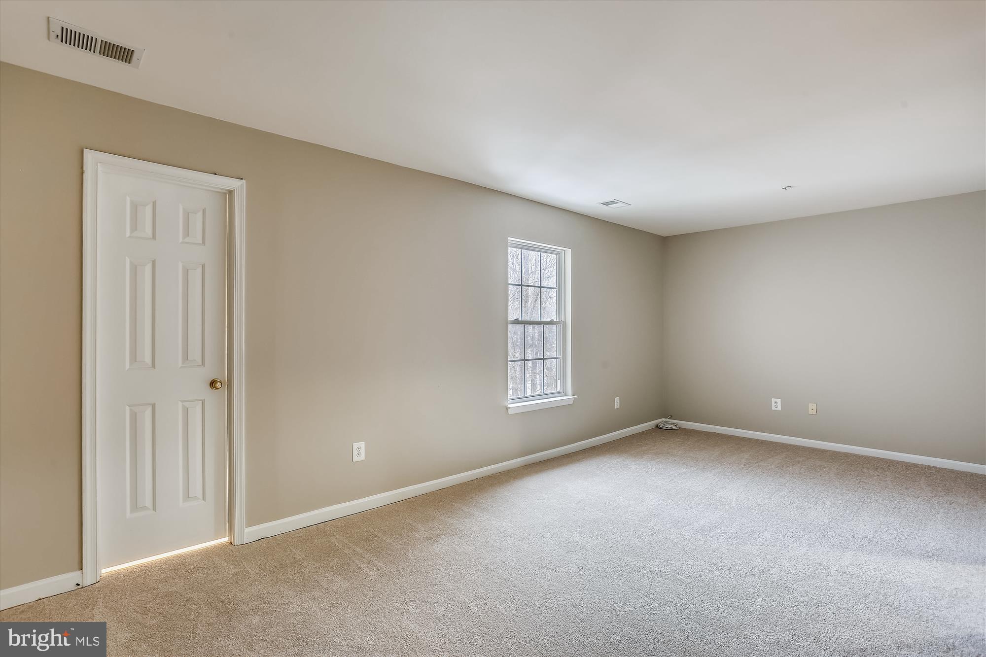 13365 Rushing Water Way Germantown, MD 20874 - Photo 14 of 36 Primary bedroom, new carpet, fresh paint