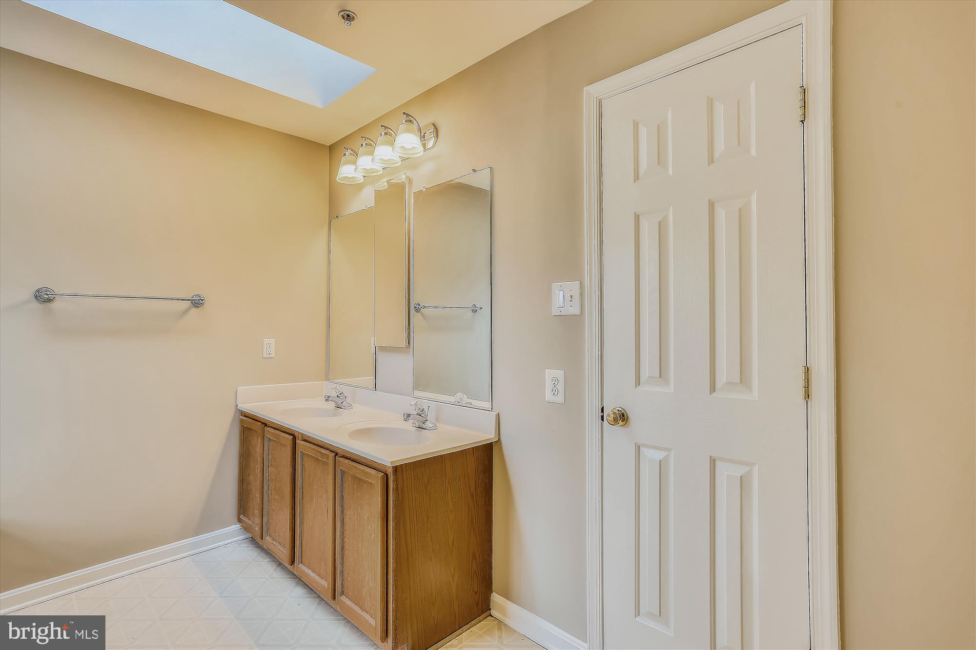 13365 Rushing Water Way Germantown, MD 20874 - Photo 18 of 36 Two sink vanity!