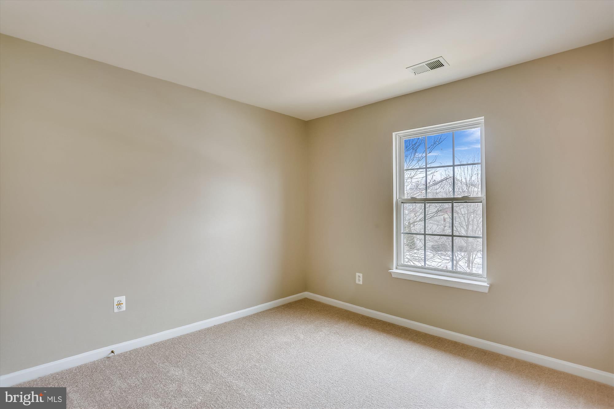 13365 Rushing Water Way Germantown, MD 20874 - Photo 21 of 36 Second bedroom