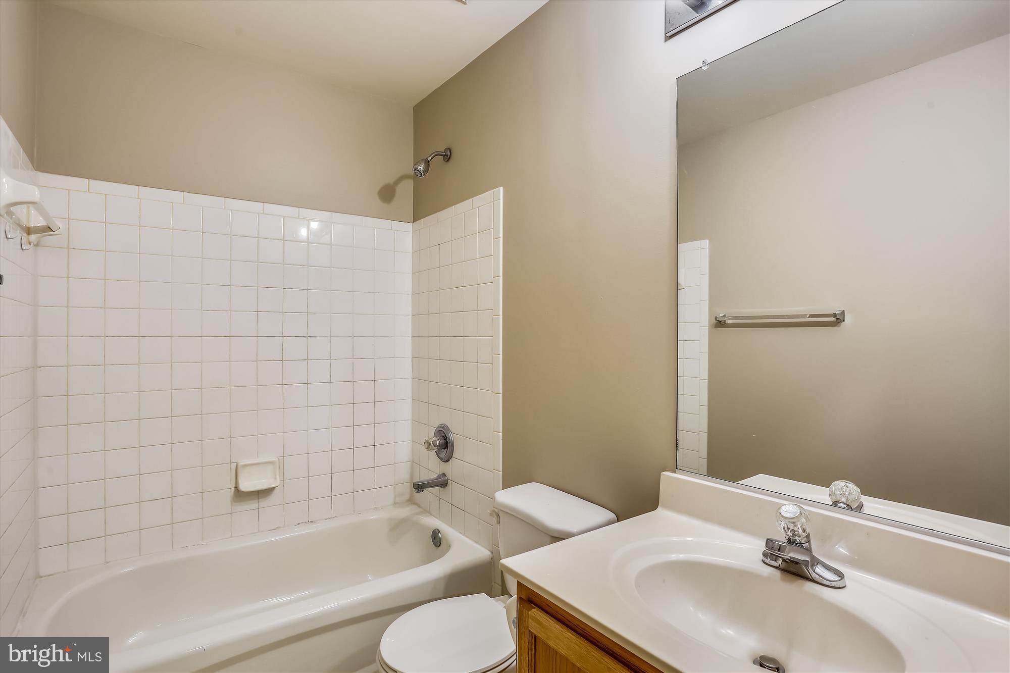 13365 Rushing Water Way Germantown, MD 20874 - Photo 25 of 36 Hall bath
