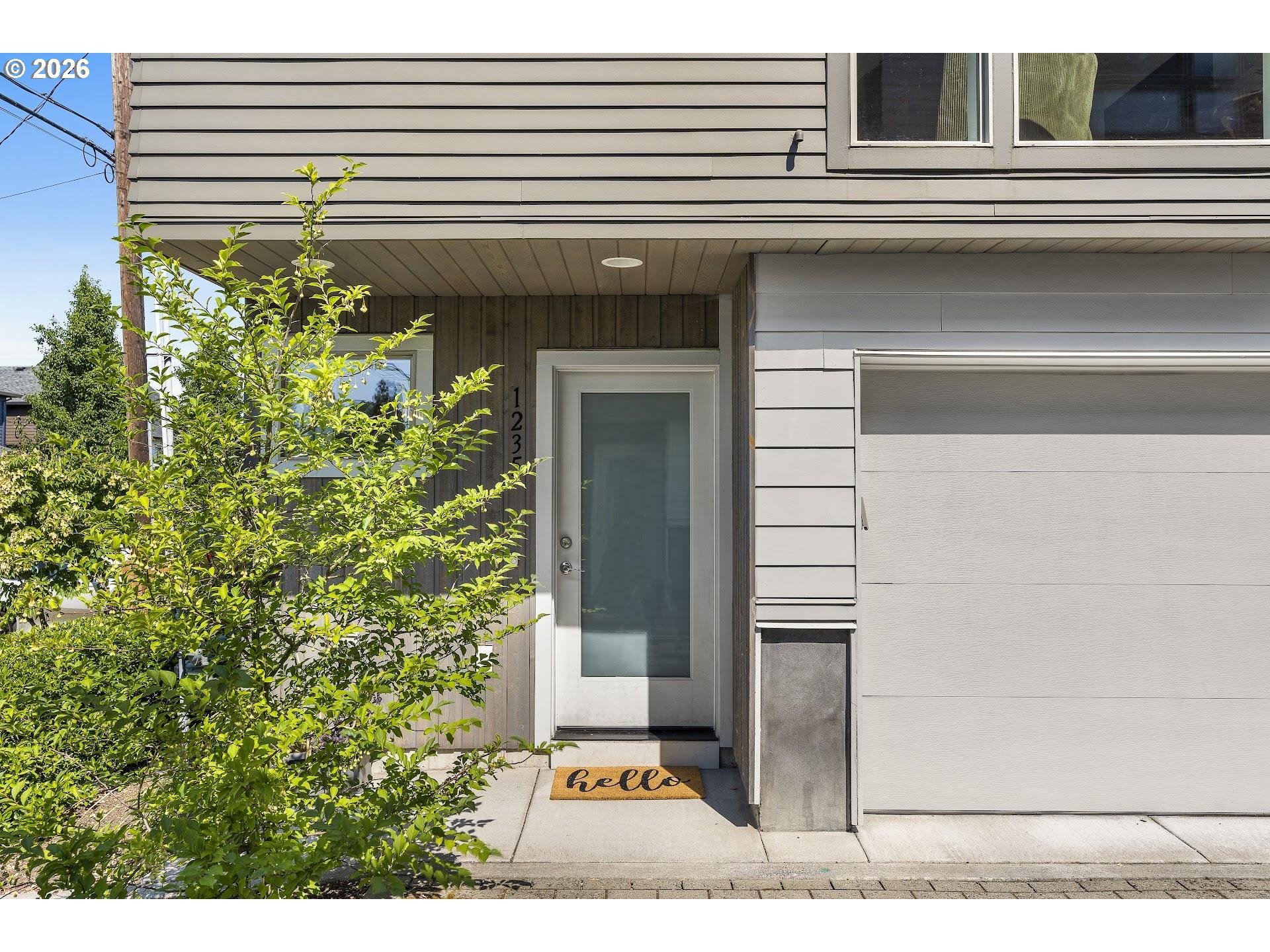 1235 North Morgan Street Portland, OR 97217 - Photo 3 of 25