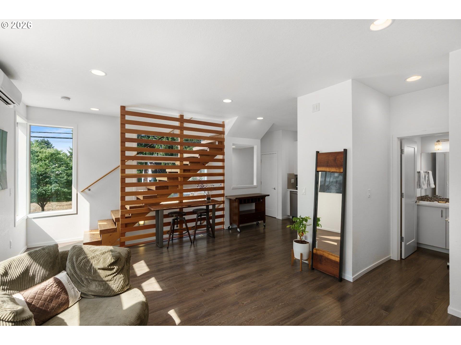 1235 North Morgan Street Portland, OR 97217 - Photo 8 of 25