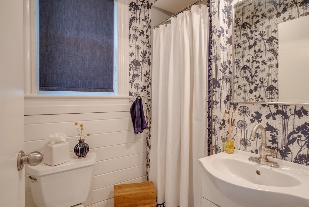 11 Norman Road North Andover, MA 01845 - Photo 16 of 35