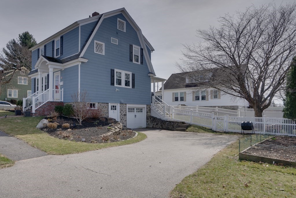 11 Norman Road North Andover, MA 01845 - Photo 2 of 35