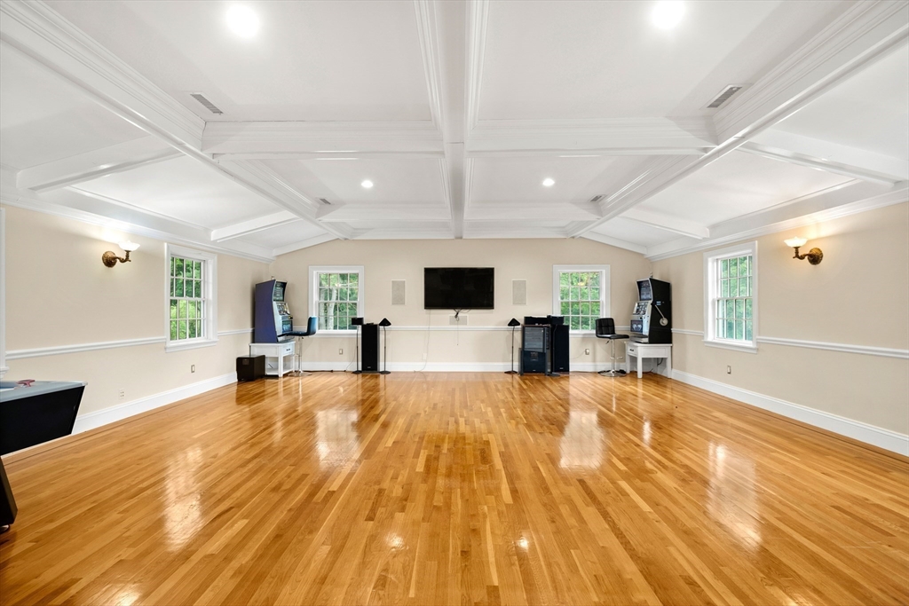 140 High Street Dunstable, MA 01827 - Photo 9 of 39