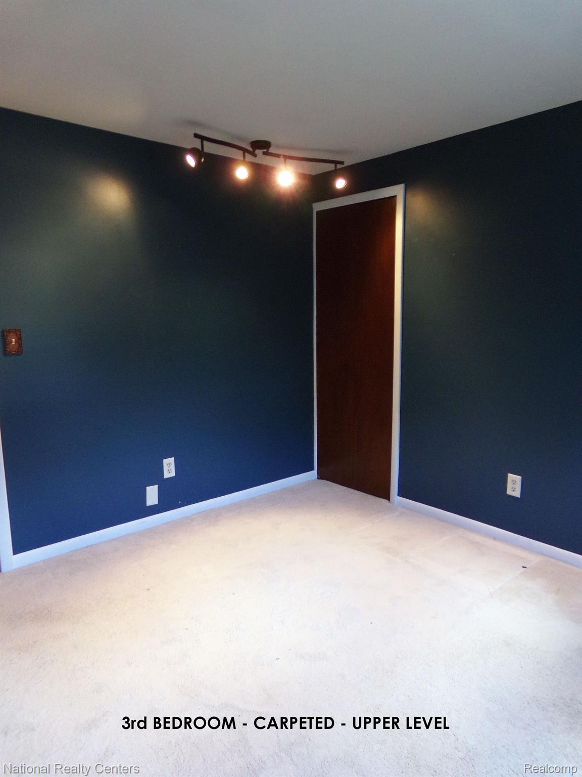 5600 Eagle Road White Lake, MI 48383 - Photo 37 of 51 Gallery Image 37