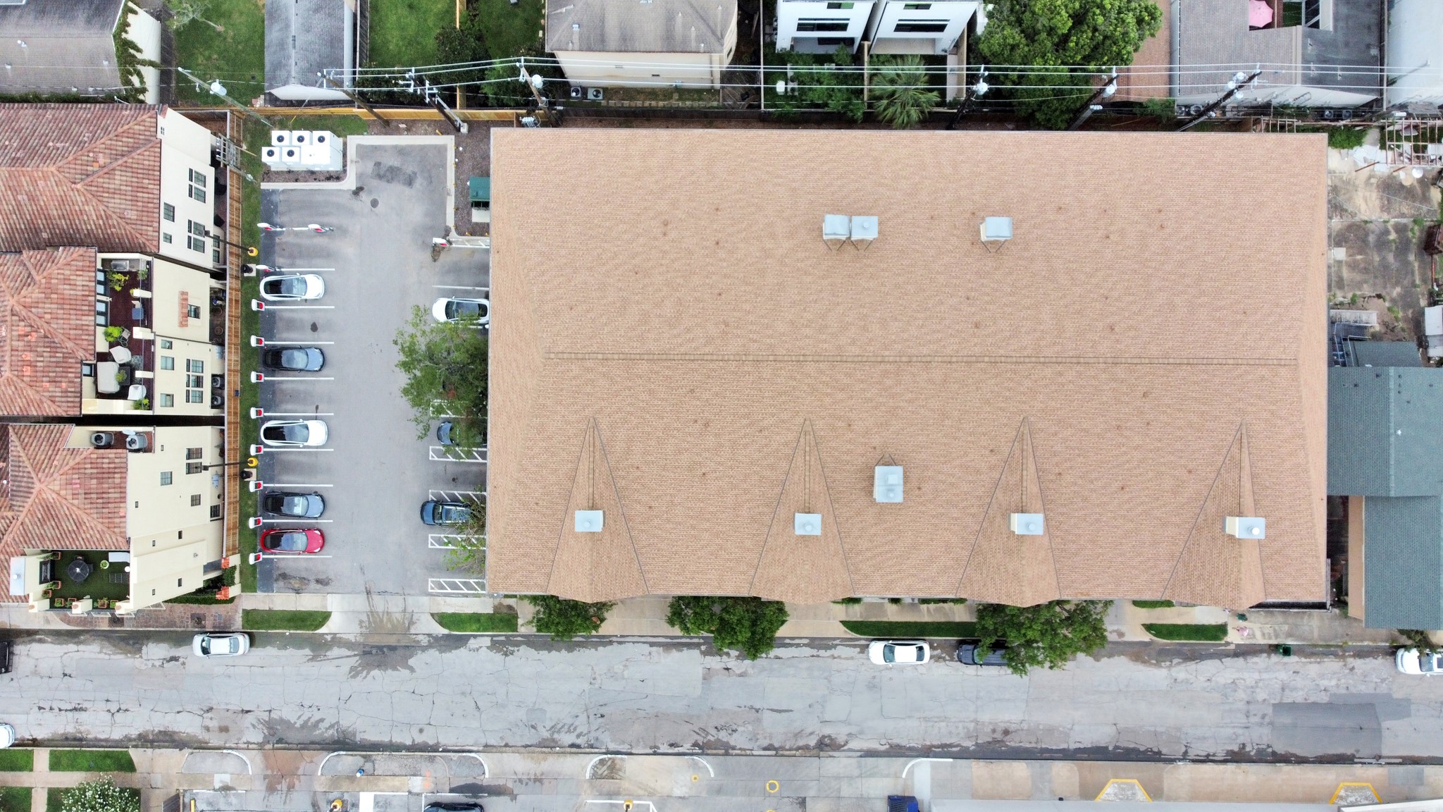 2120 Kipling Street, Unit 306 Houston, TX 77098 - Photo 31 of 31 Top view of building