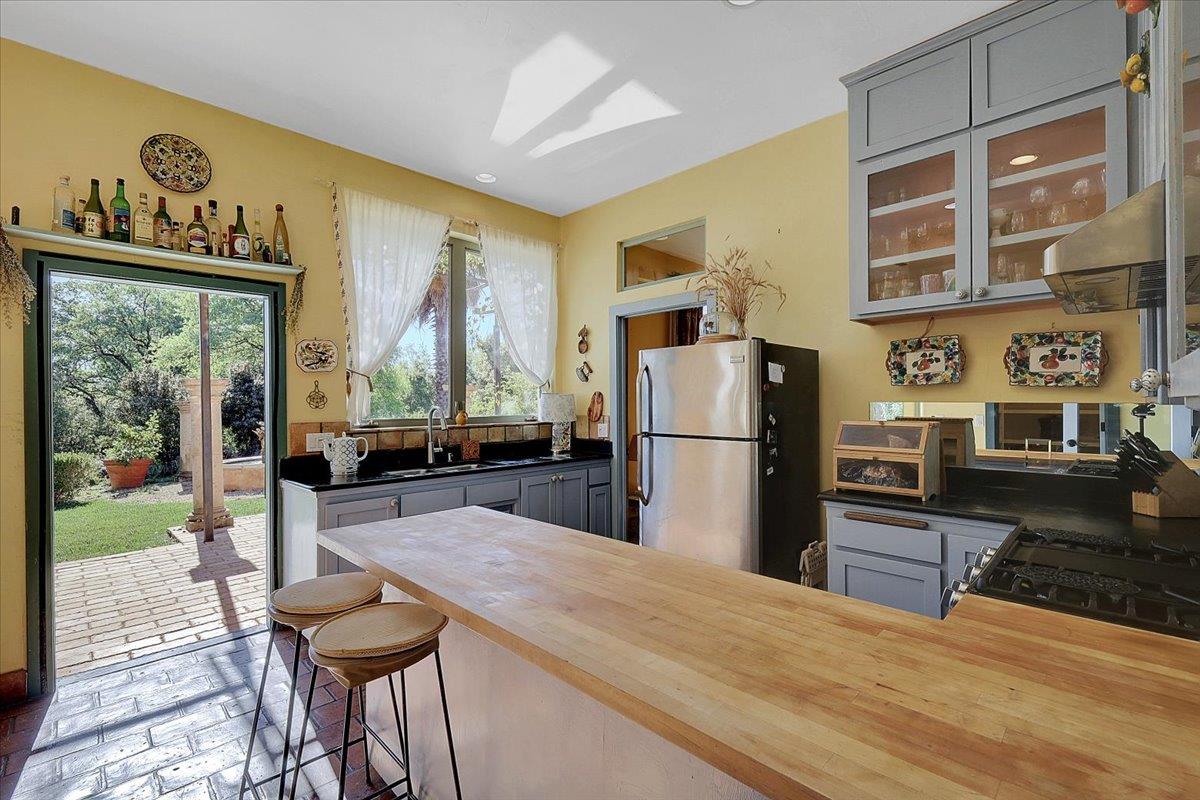 9735 Stackhouse Lane Oregon House, CA 95962 - Photo 17 of 98