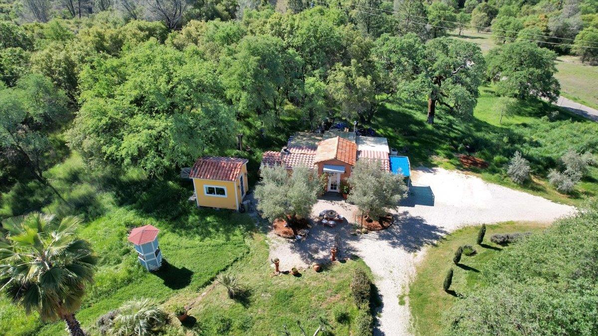 9735 Stackhouse Lane Oregon House, CA 95962 - Photo 3 of 98