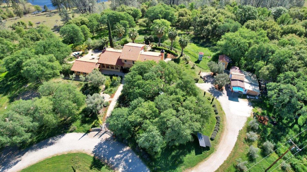 9735 Stackhouse Lane Oregon House, CA 95962 - Photo 4 of 98