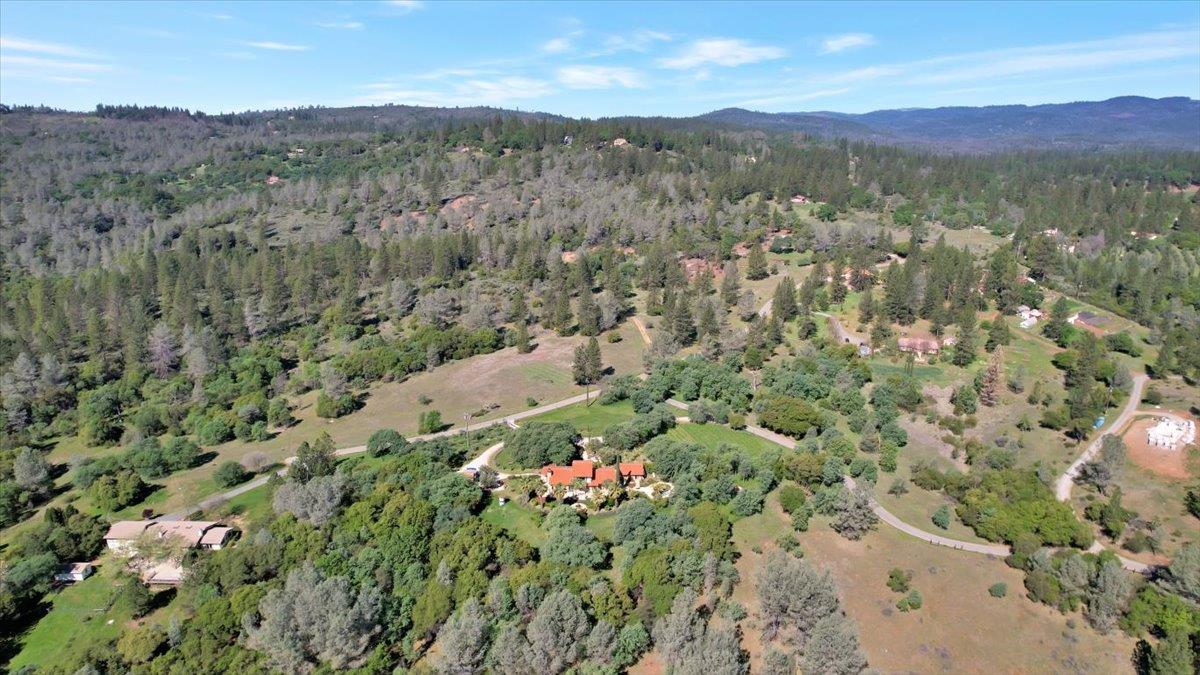 9735 Stackhouse Lane Oregon House, CA 95962 - Photo 5 of 98