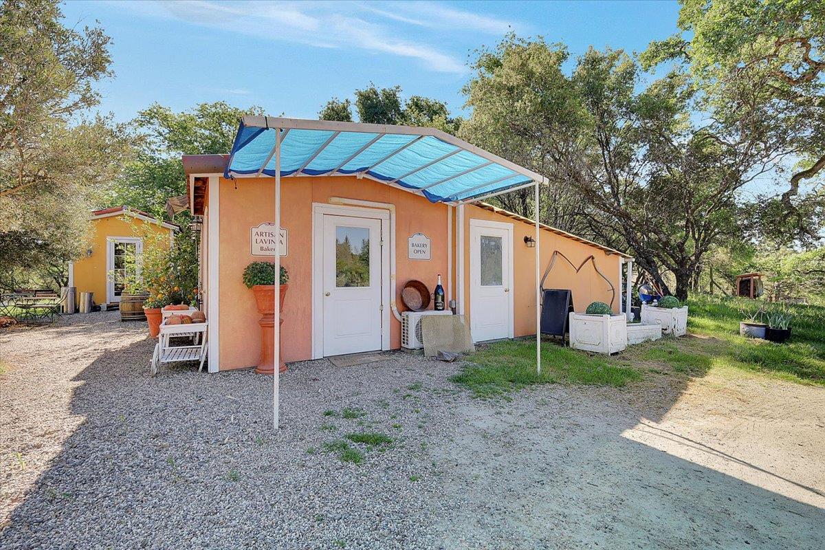 9735 Stackhouse Lane Oregon House, CA 95962 - Photo 56 of 98 Commercial Kitchen Building
