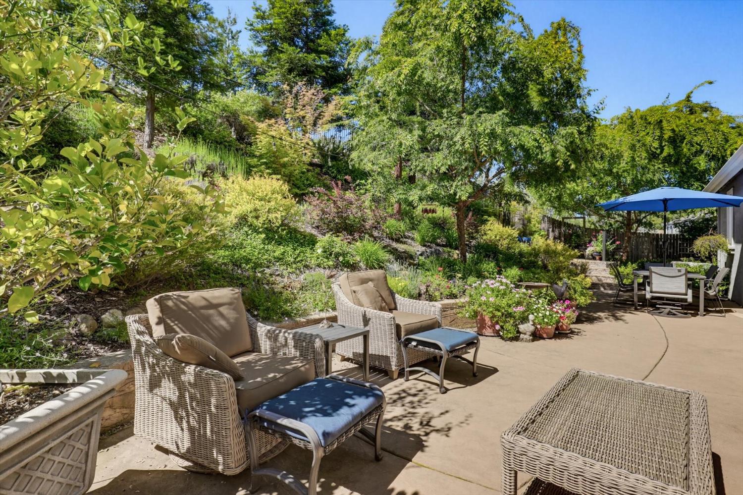 21590 Cascade Crossing Road Grass Valley, CA 95949 - Photo 14 of 94