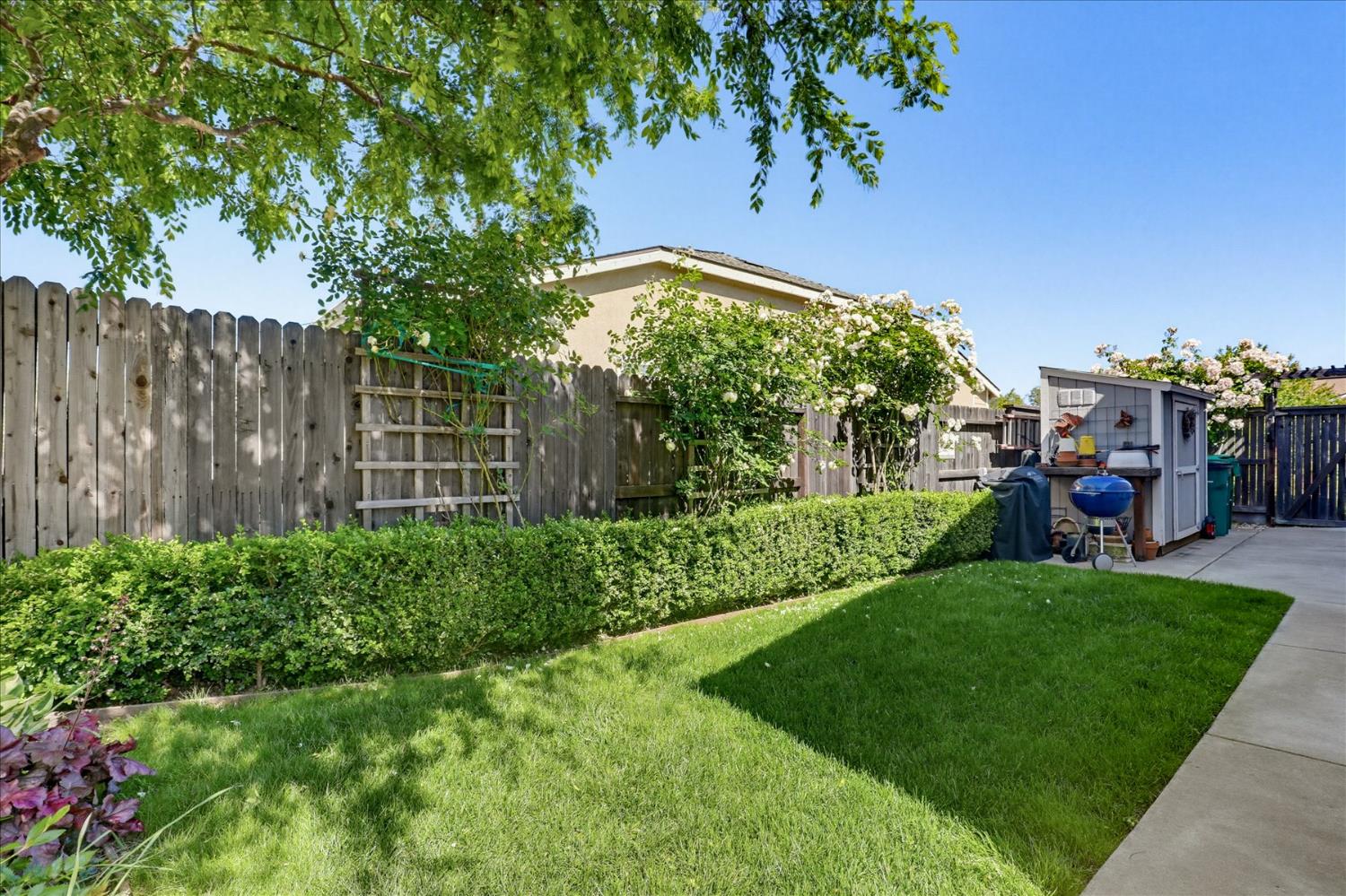 21590 Cascade Crossing Road Grass Valley, CA 95949 - Photo 16 of 94