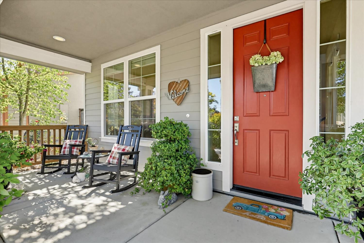 21590 Cascade Crossing Road Grass Valley, CA 95949 - Photo 2 of 94